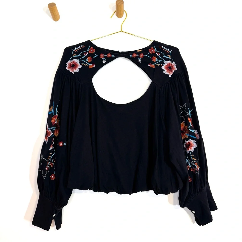 SOLDFree People Floral Embroidered Black Bubble Hem Lita Blouse Open Neck Medium - Picture 4 of 13